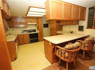 14315 Woodland Dr, Victorville, CA 92395