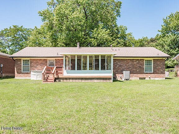 2nd image of 3523 Leith Ln