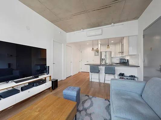 Rented by Compass | media 20