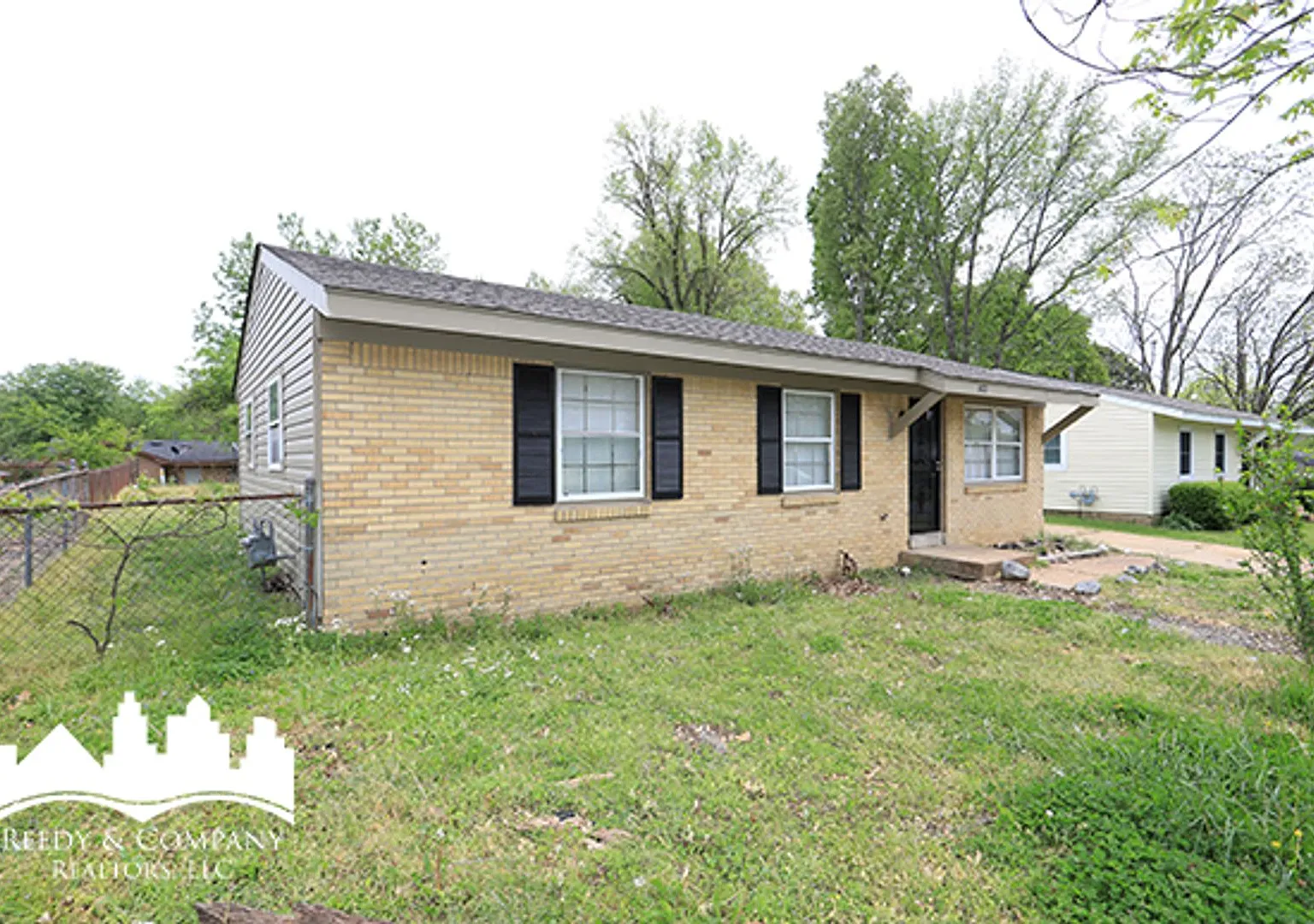 Welcome to 3822 Ford Road! — Photo 2