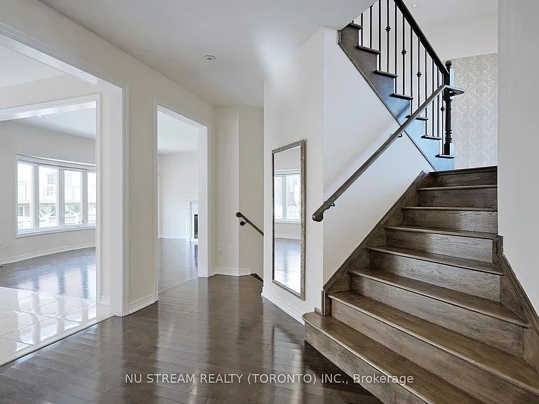 73 Serano Cres — Photo 15