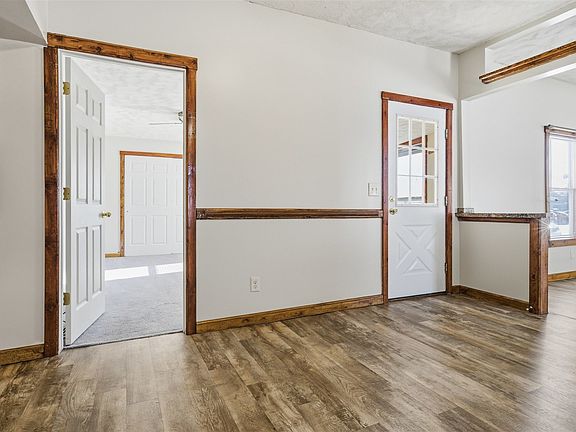 4th image of 817 W Madison St