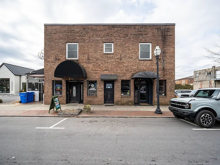 100 E Main St #B — Photo 5