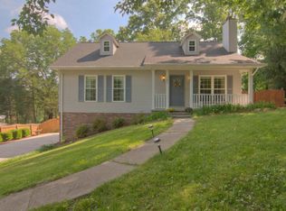 101 Hooper Ct, Oak Ridge, TN 37830