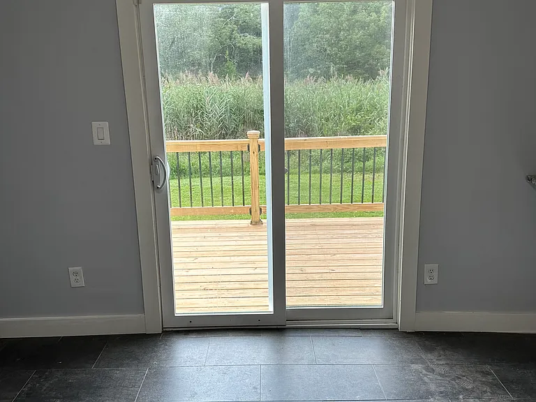 1255 Lucas Ave — Photo 3