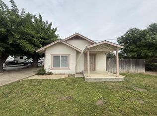 2218 W F St, Oakdale, CA 95361