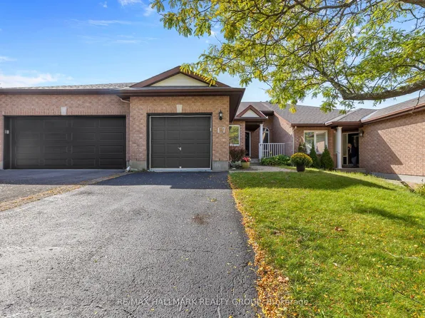 17 Quinterra Ct, Ottawa, ON K1V 1K8