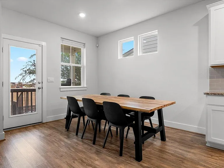 7106 Silver Star Ln — Photo 12