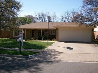 5611 67th St, Lubbock, TX 79424