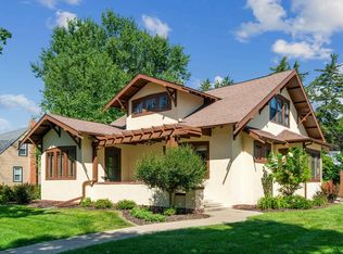 302 North St, Decorah, IA 52101