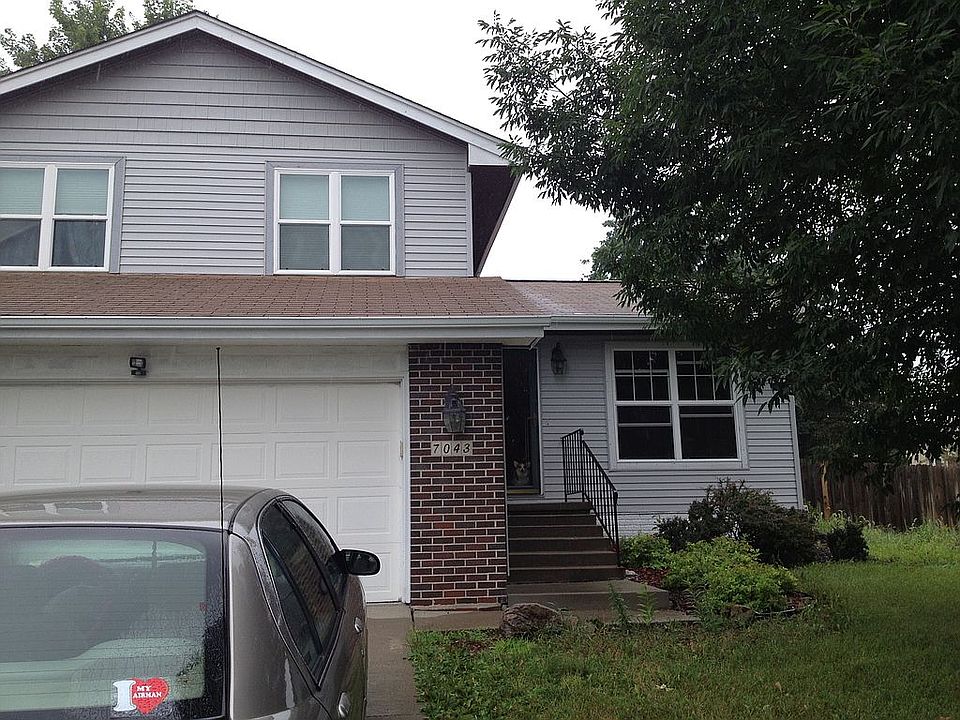 2nd image of 7043 Merle Hay Rd