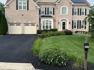 8907 Grist Mill Woods Ct, Alexandria, VA 22309