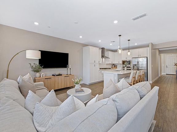 5th image of 4406 Hawkfinch Cir