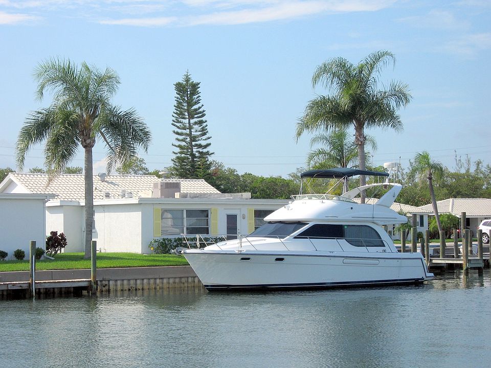 1st image of 847 Spanish Dr S