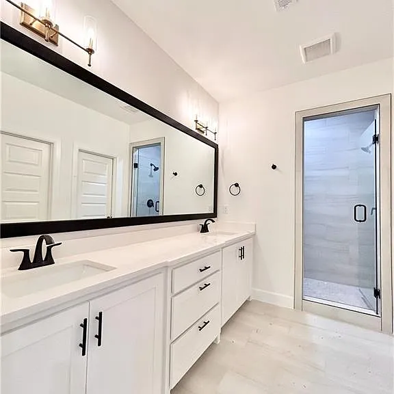 8 Kirkdouglas Ln — Photo 6