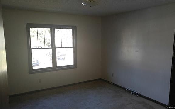 4th image of 100 W 17th St APT 46
