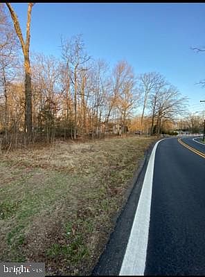 2nd image of 7716 Surratts Rd