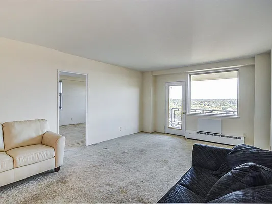 Sold by Robert E. Hill  | media 44