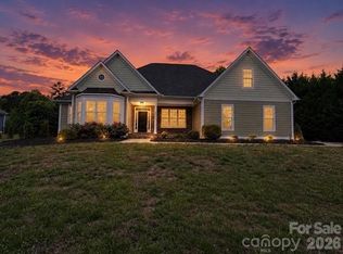 6603 Havencrest Dr, Denver, NC 28037