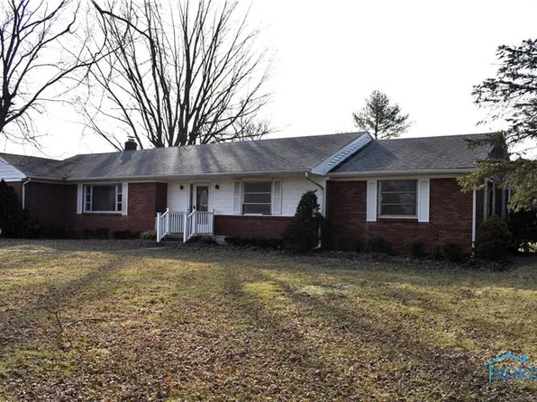 3838 Albon Rd, Monclova, OH 43542