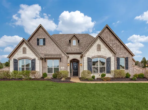 218 The Falls Dr, Sunnyvale, TX 75182