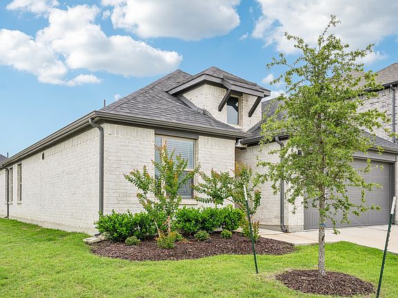 3rd image of 1400 Avondale Ct
