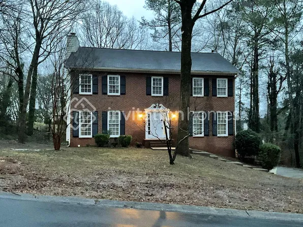 4122 Deerbrook Way SW, Lilburn, GA 30047