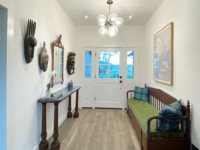 Foyer & Entryway