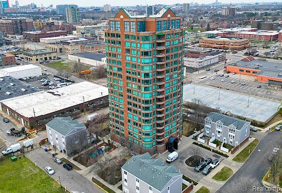 1st image of 3320-2F Spinnaker Ln #5