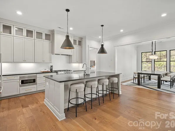 12012 Cambridge Square Dr, Cornelius, NC 28031