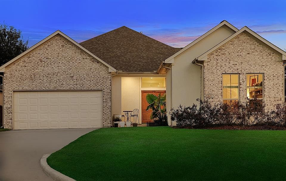 1st image of 245 Blue Hill Drive