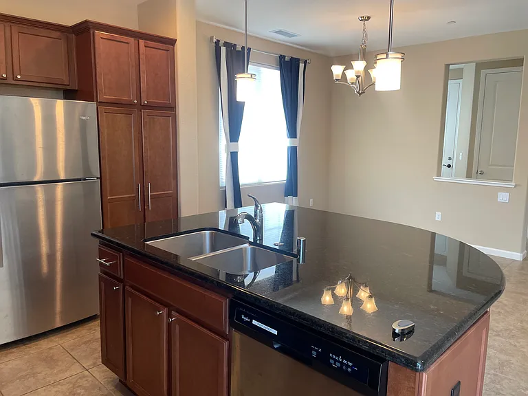 5460 Specklestone Ct — Photo 3