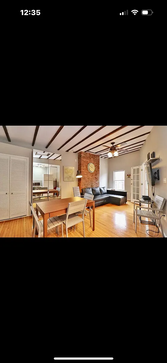 Building Photo - 352 Varick St #4