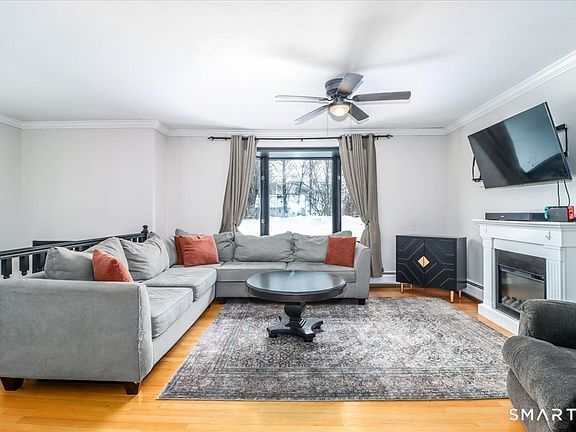 3rd image of 25 Howland Road