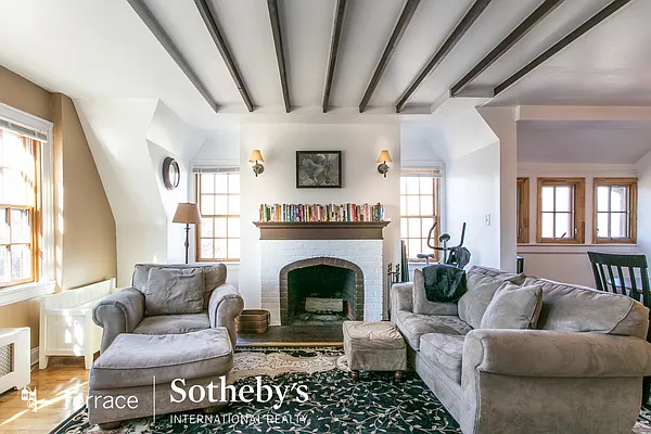Rented by Terrace Sotheby's International Realty | media 24