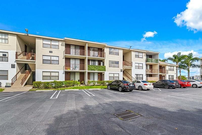 1st image of 714 Executive Center Dr APT 24