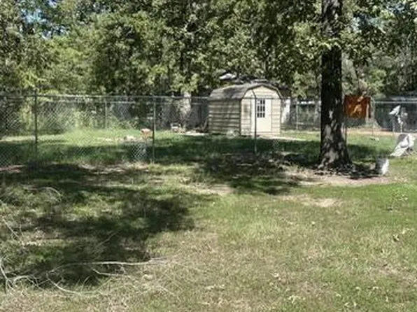 711 Windwood Dr, Livingston, TX 77351