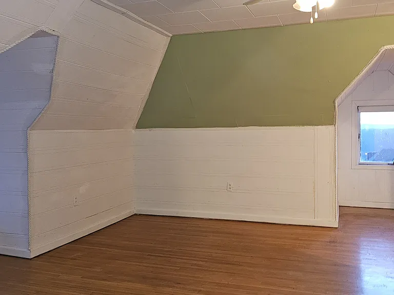 24 Mulberry St #1/2 — Photo 9