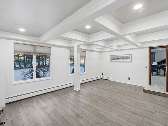 3rd image of 99 Ogle Rd