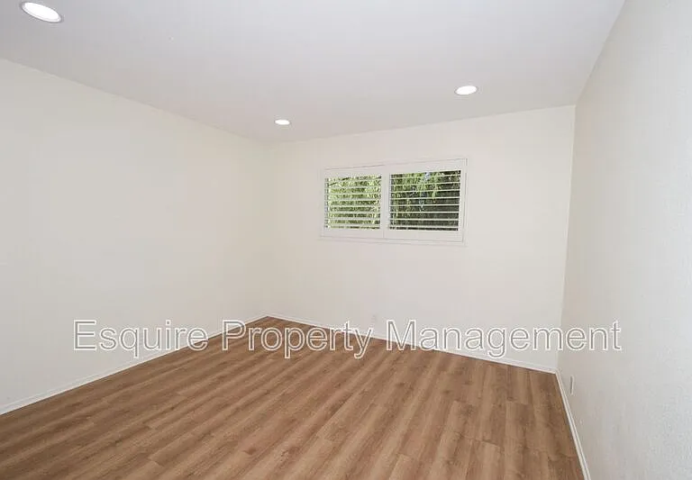420 W Linden Dr #12 — Photo 12