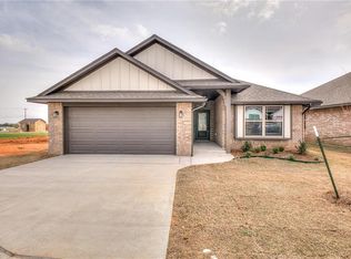 9316 Anaum Ln, Yukon, OK 73099