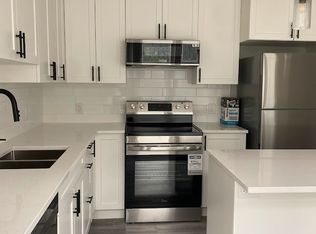 203 Elmwood Avenue, London, ON N6C 1K1