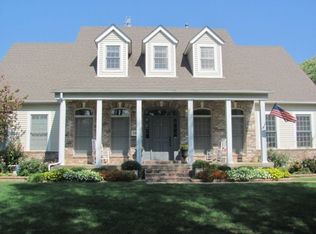 12055 E Hill Dr, Claremore, OK 74019