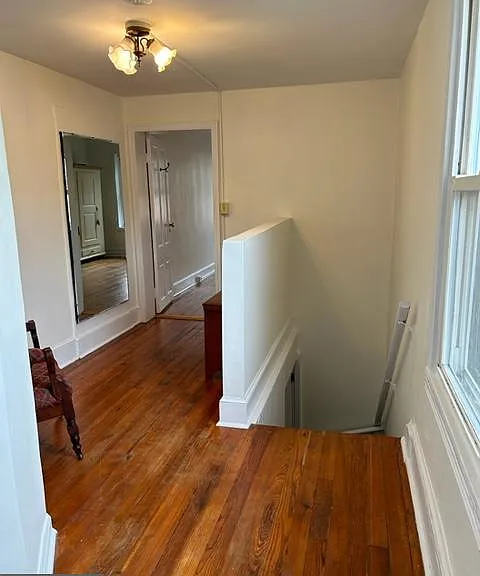 510 N Market St — Photo 8