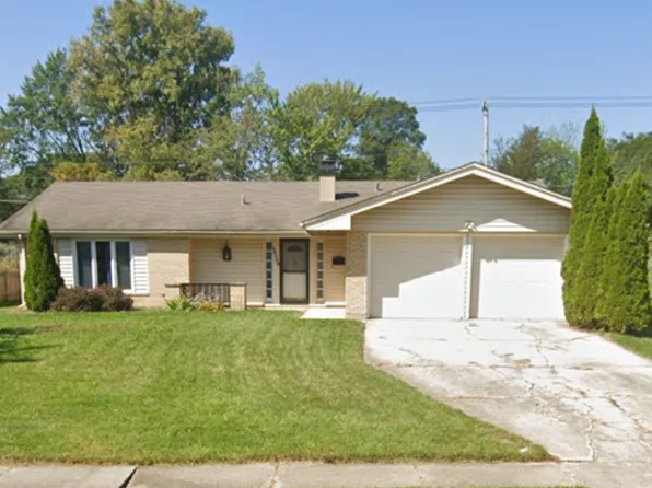 2S058 Churchill Ln, Glen Ellyn, IL 60137