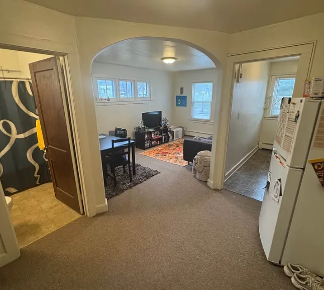 2082 Como Ave — Photo 9