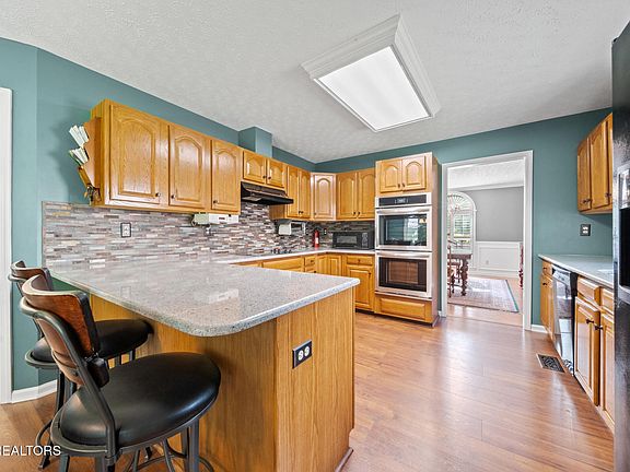4th image of 1223 Hearthstone Ln
