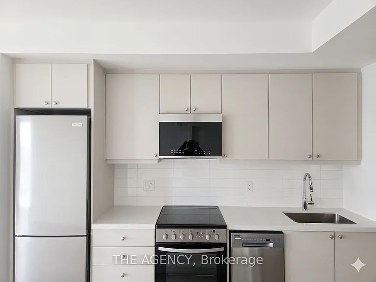 51 Clarington Blvd #1214 — Photo 6