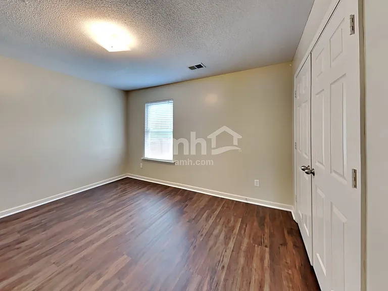 7343 Hampton Valley Cv — Photo 16