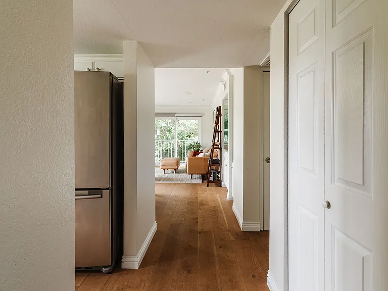 1016 Hancock Ave #6 — Photo 17